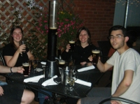 Gezellig terrasje met ambitieuze biertoren